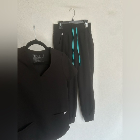 Figs Pants - Figs two piece set